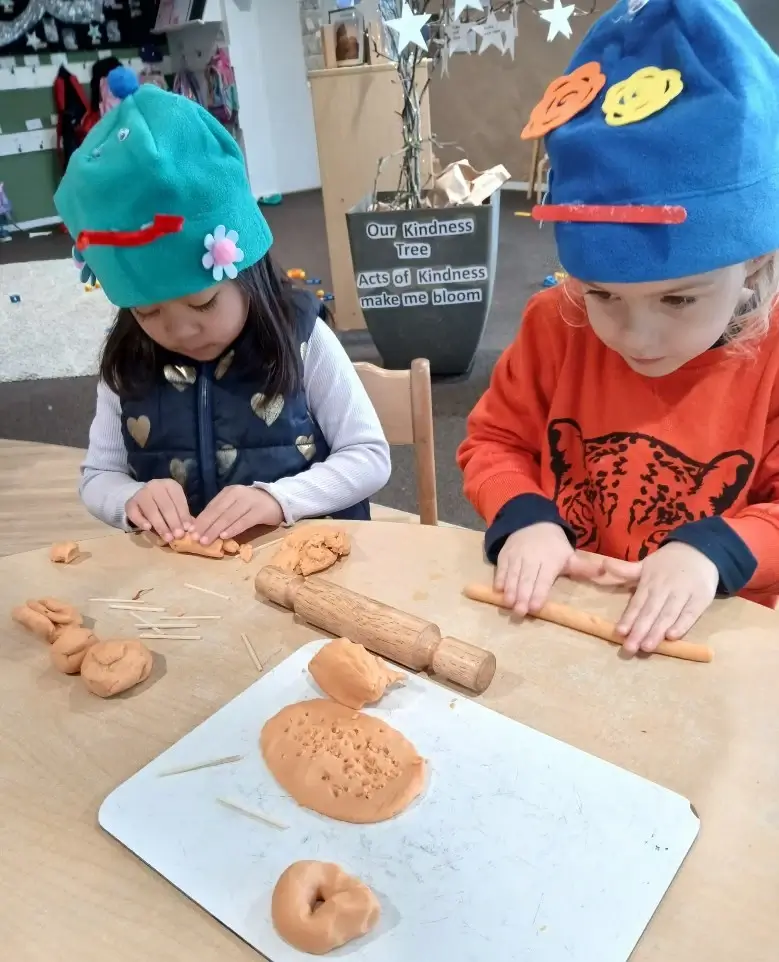 Little builders at the Vines Little builders at the Vines