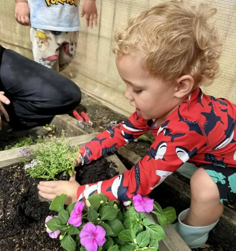 early-learning-in-the-garden